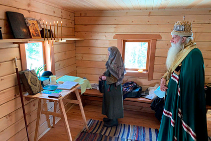 Агафья в новом доме