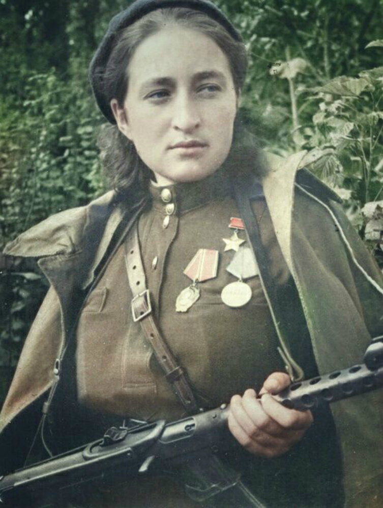 Герой Советского Союза Мария Захаровна Щербаченко, начало 1944 года. Источник: warheroes.ru