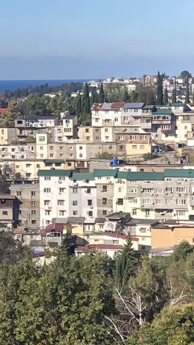 5 этажей без учета первого - гаража