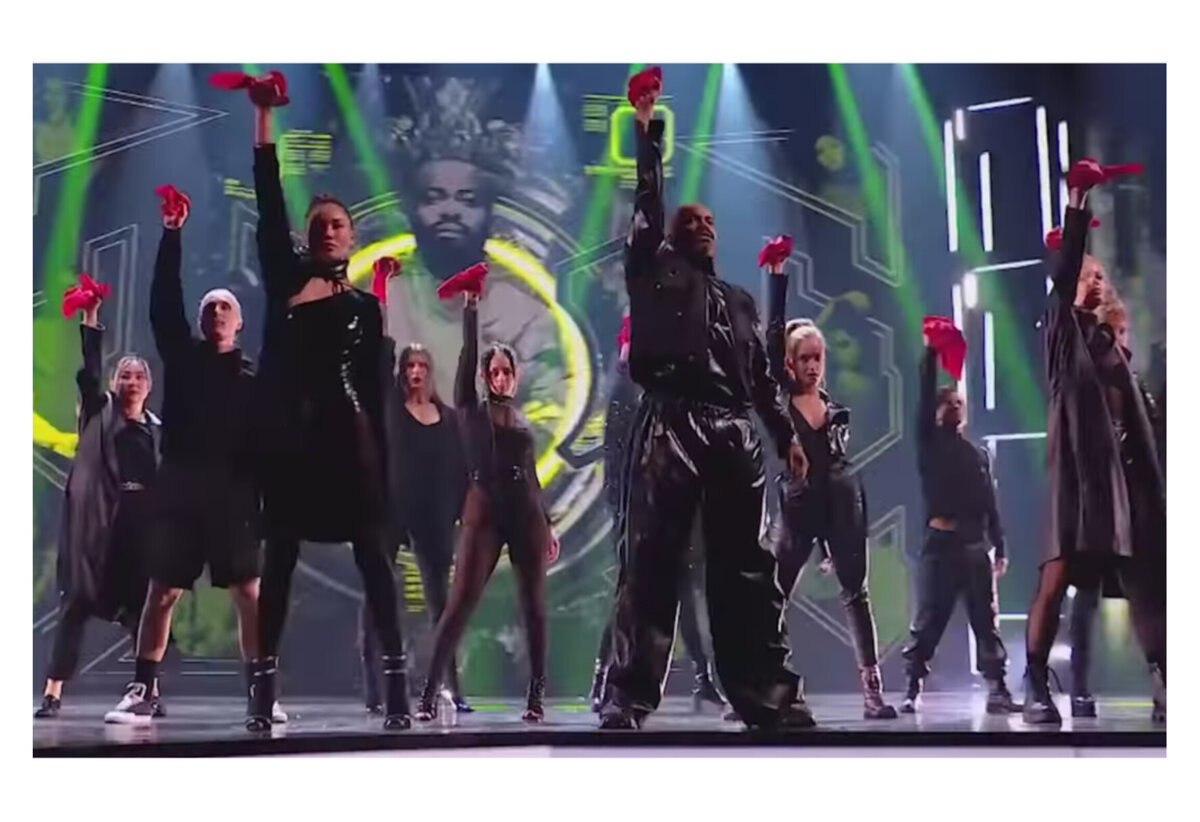 Команда Мигеля во время постановки танца. Проект "Танцы на ТНТ" 7 сезон