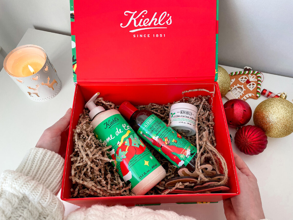 В нем собраны лучшие средства бренда, точнее их часть