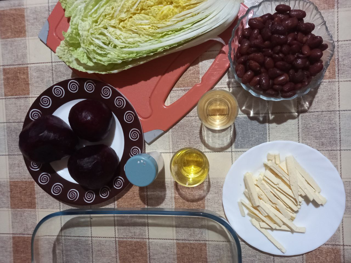 Я взяла половинку маленькой пекинской капусты,