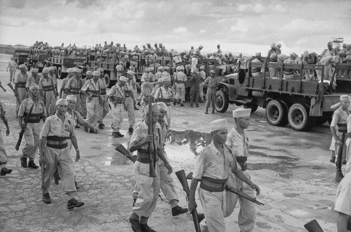 Французы во Ханое, 1952г.