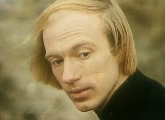    кадр из фильма "Белый танец" (1981)