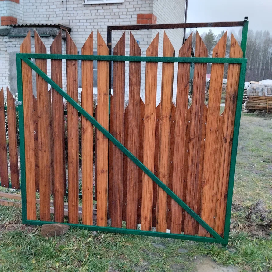 Удержавшаяся створка