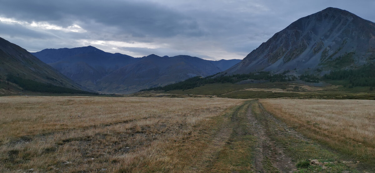 дорога на перевал Ажу