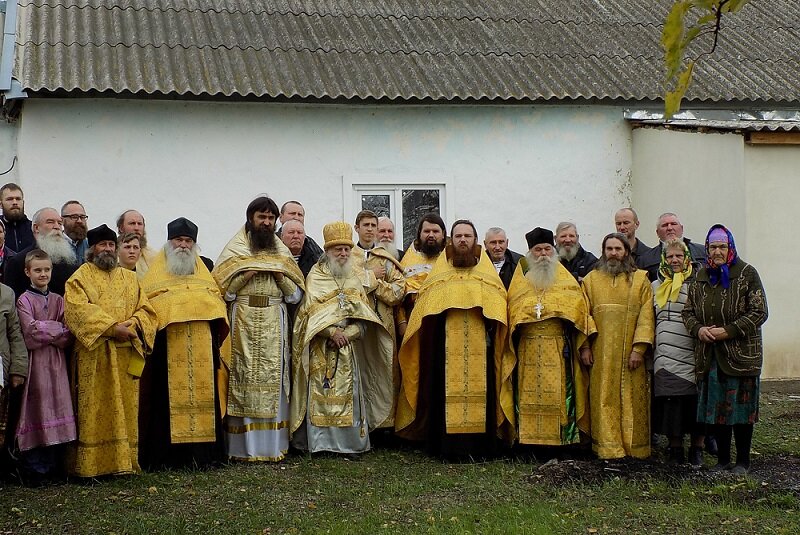 Торжественное  празднование престольного праздника в храме святого великомученика Димитрия Солунского, Приморско-Ахтарский р-н., хутор Новонекрасовский