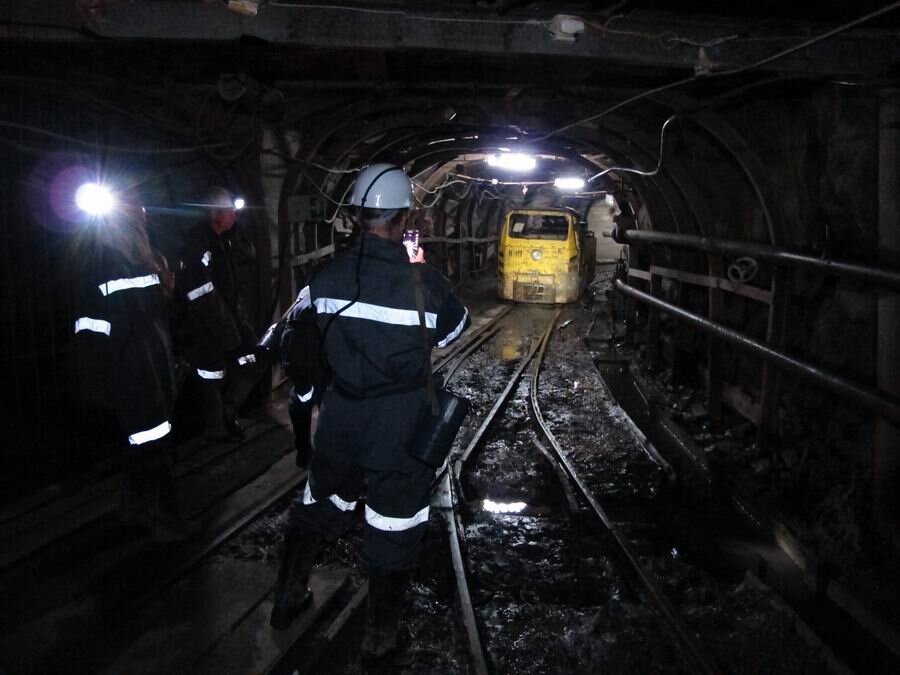 На глубине в 300 метров