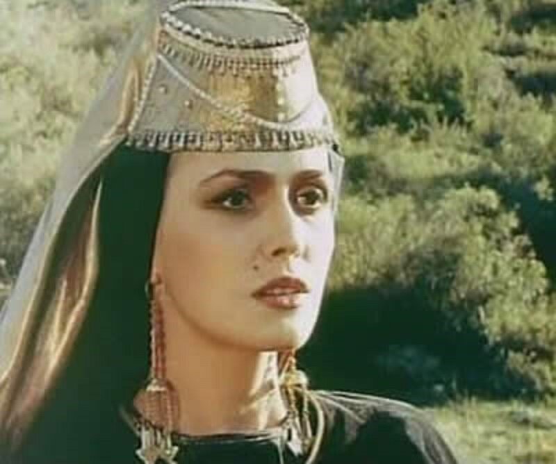 Сериал 1997 года. В роли Роксоланы - Ольга Сумская