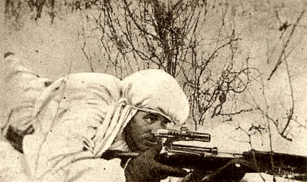 Максим Брыксин в засаде. 1942 г.