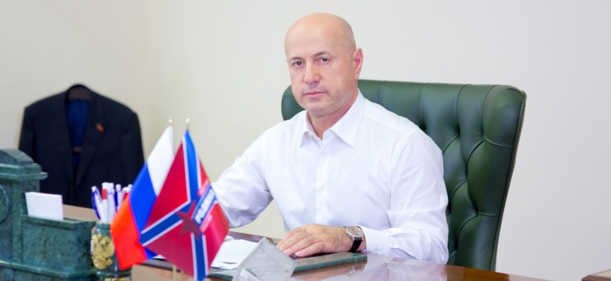 Магомедрасул Омаров, глава регионального управления федеральных дорог «Каспий», задержан в Дагестане. В офисе УПРДОРа проводятся обыски. За что именно был задержан гос. 