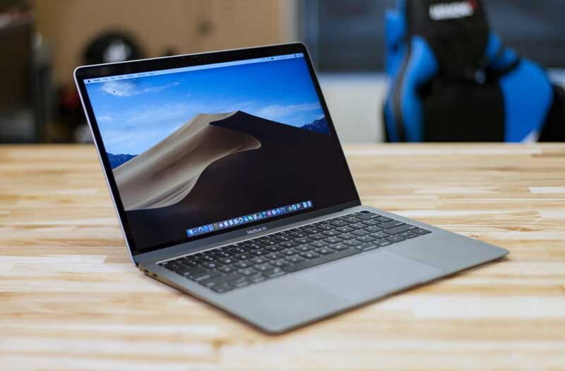  За последние несколько лет, линейка MacBook разрослась. На недавней презентации Apple анонсировала ряд новых устройств, среди которых был и долгожданный Apple MacBook Air (2018).