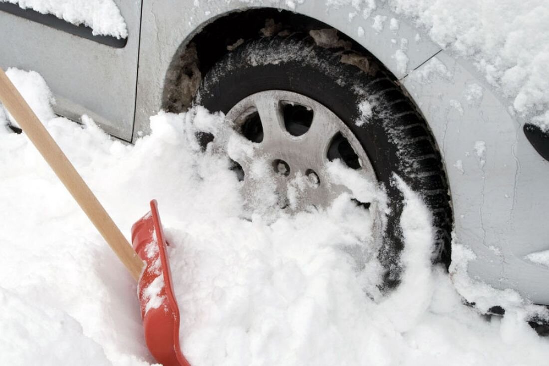 Цепи на колеса нива шевроле. Приспособления для выезда из снега машину. Приспособы для бездорожья. Как выехать со льда. Машина застряла в сугробе.