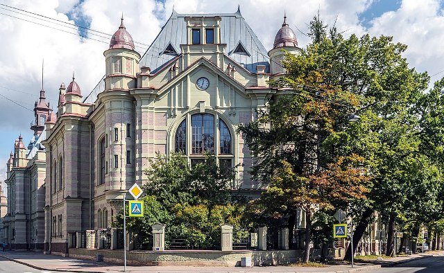 Первый корпус Санкт-Петербургского государственного электротехнического университета "ЛЭТИ" имени В.И.Ленина