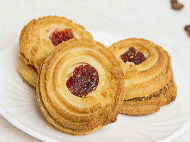 Рецепт масляного печенья «Фантазия кондитера»: пошаговая инструкция