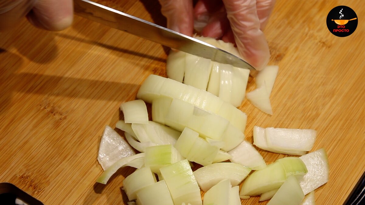 Мясо кролика в сковороде. Я готовлю его по папиному рецепту. | Евгения  Полевская | Это просто | Дзен