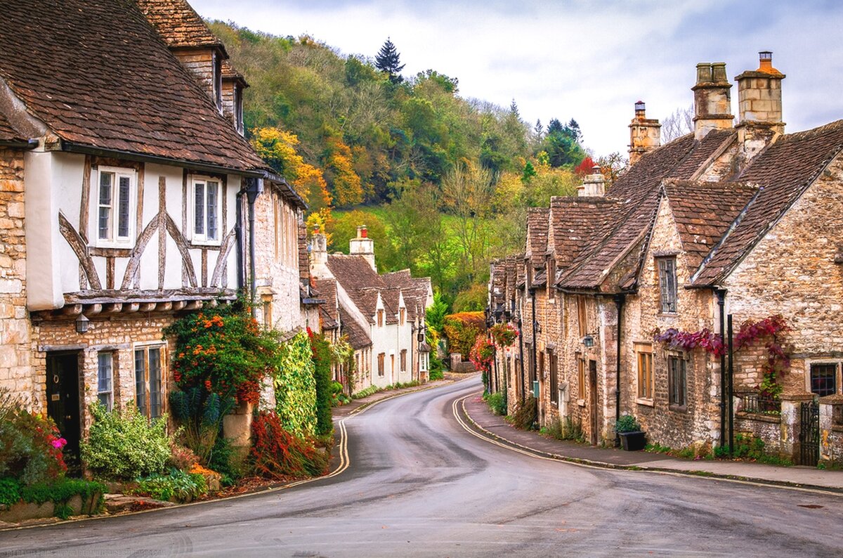 Англия деревня Castle Combe