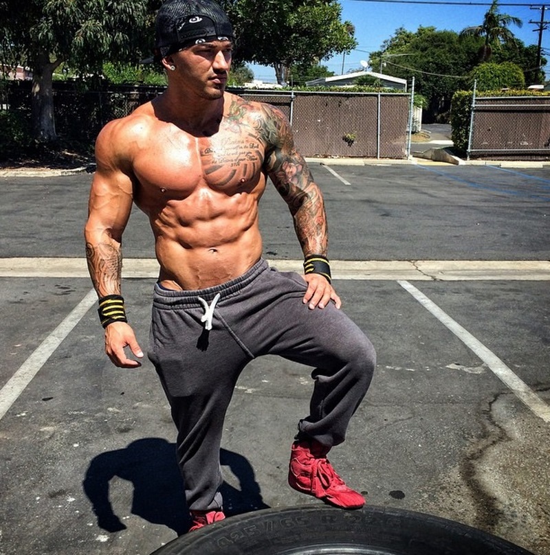 Фото:  Devin Physique.