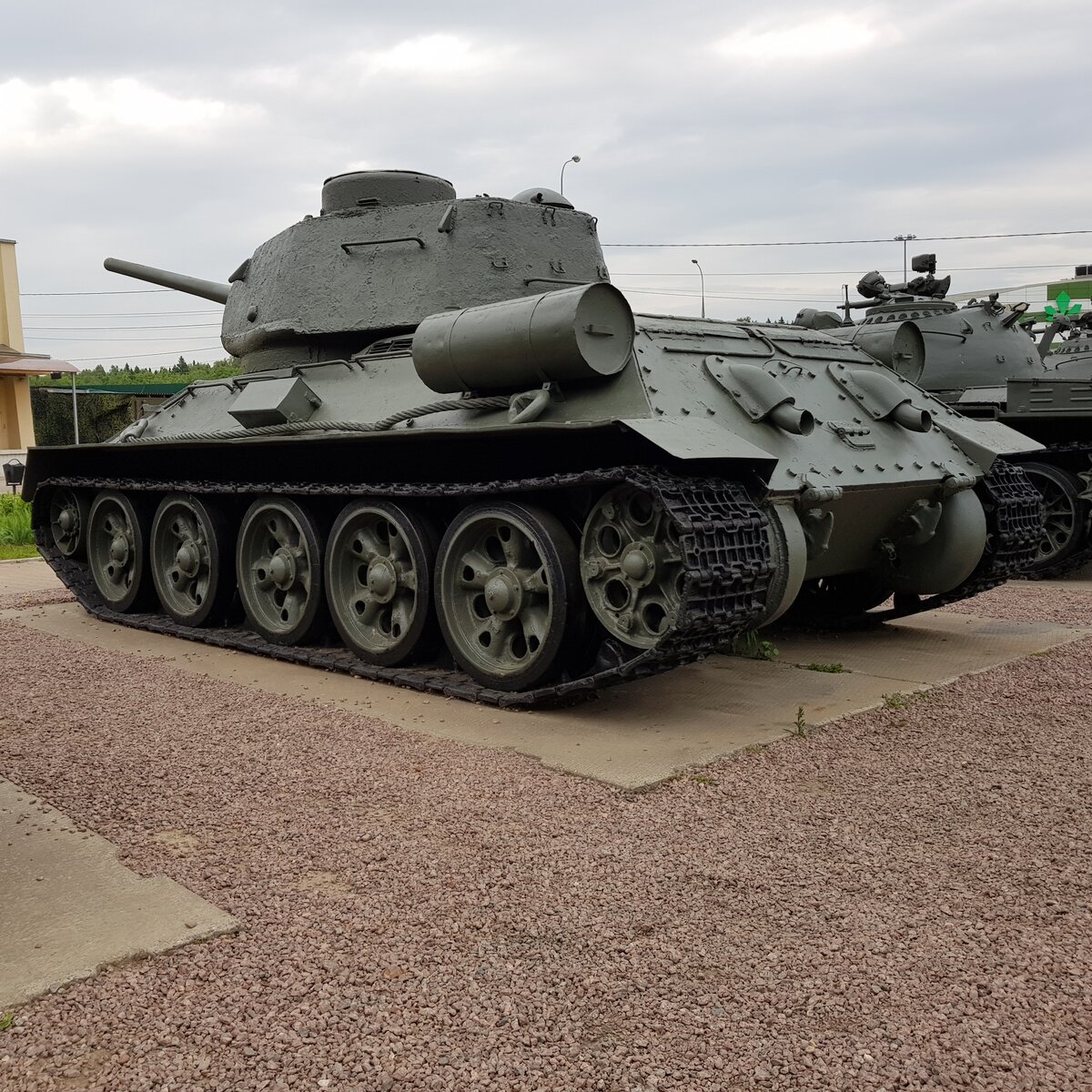 T-34/76 1943. танк т-34-85. т 34 85. т 34 стоит на вооружении. т 34 85.