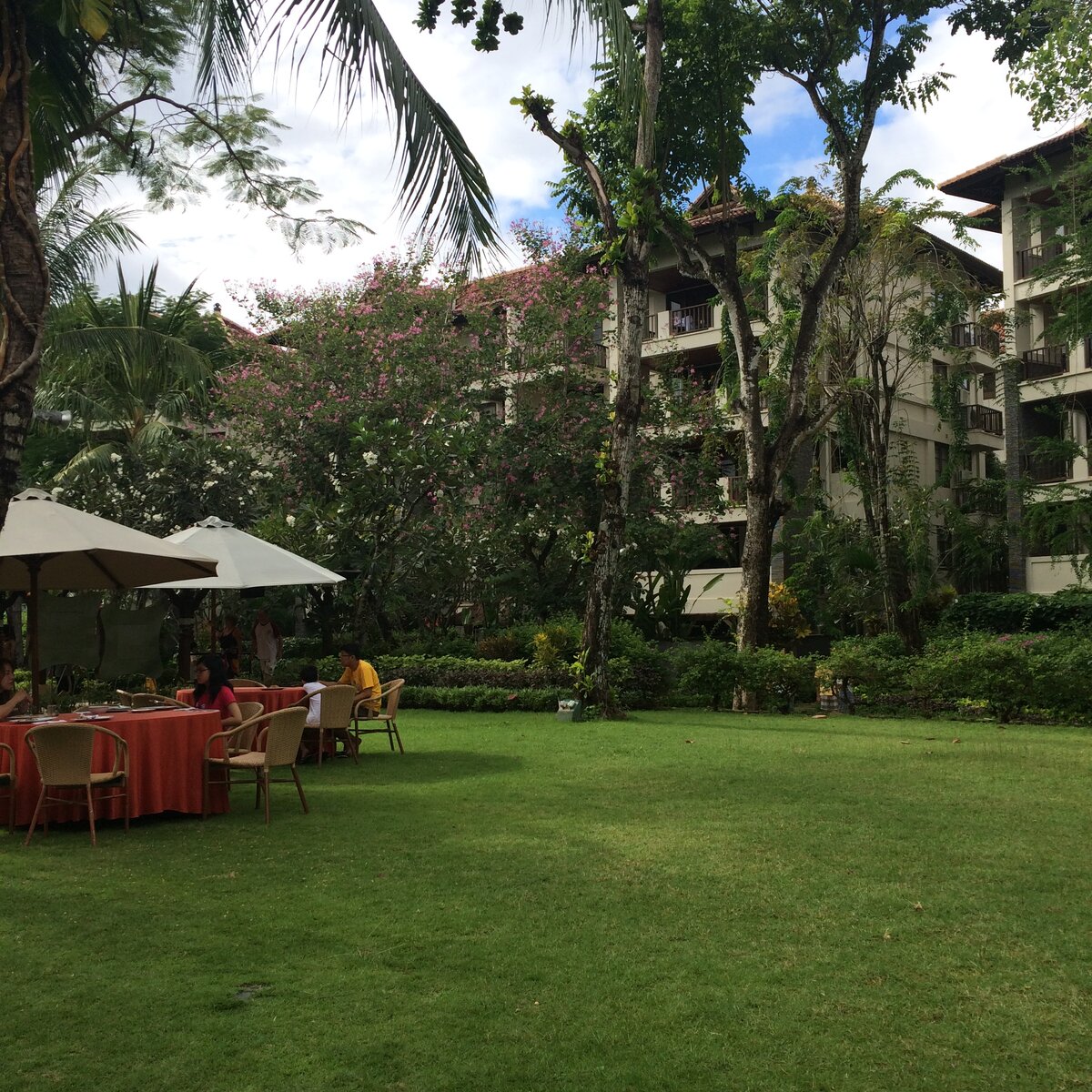 Территория отеля Novotel Bali Nusa Dua