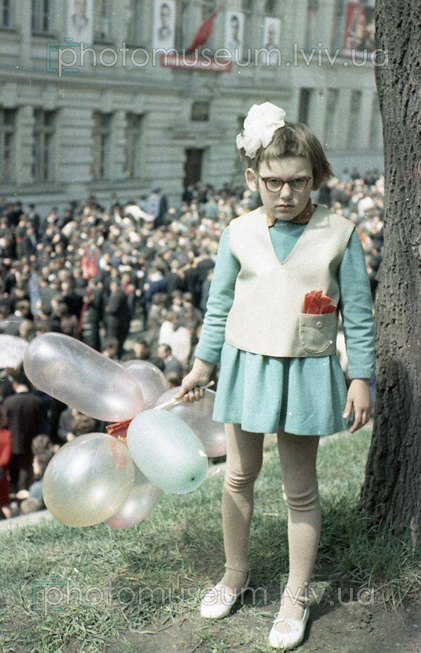 1 мая 1968 года, г. Львов, автор фотографии: Илья Павлюк, источник: photomuseum.lviv.ua