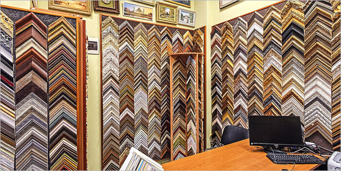 Вот так выглядит «среднестатистическая» багетная мастерская в провинциальном городе