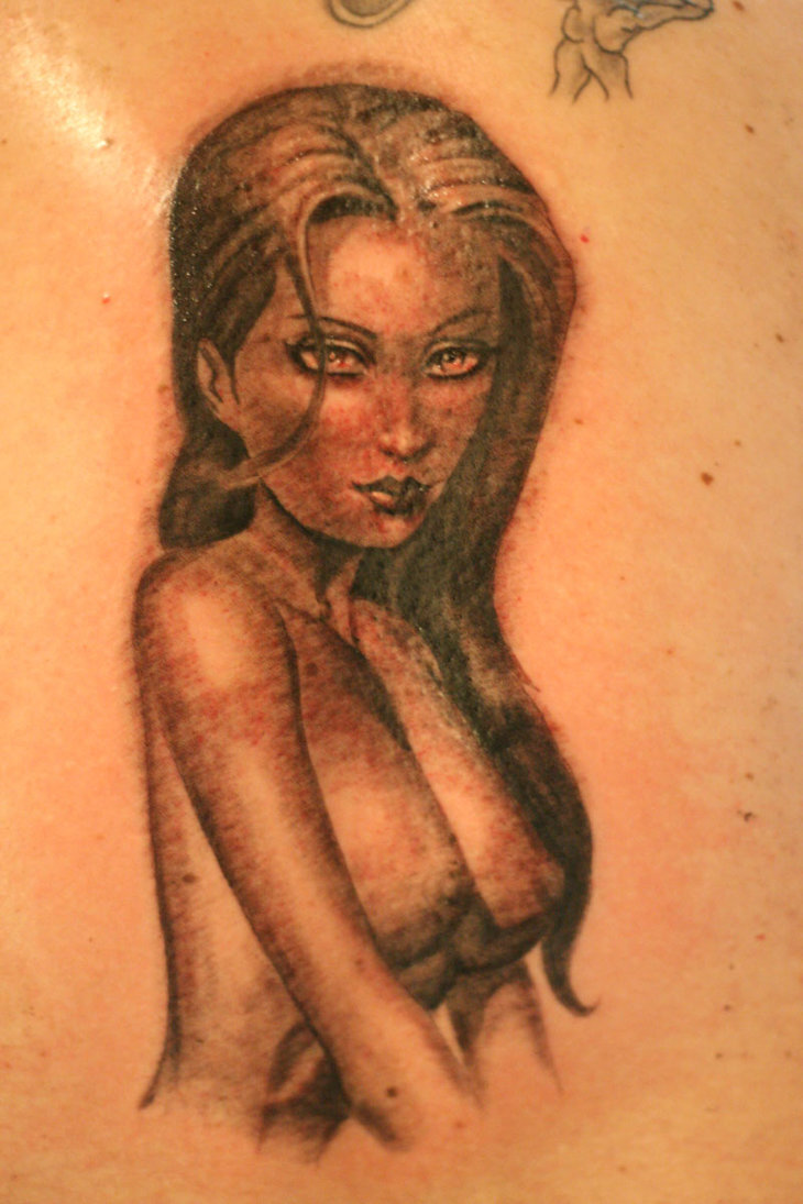 Источник — http://melissatattoo.blogspot.com/2011/04/superb-tattoo-for-woman-by-alan-levin.html