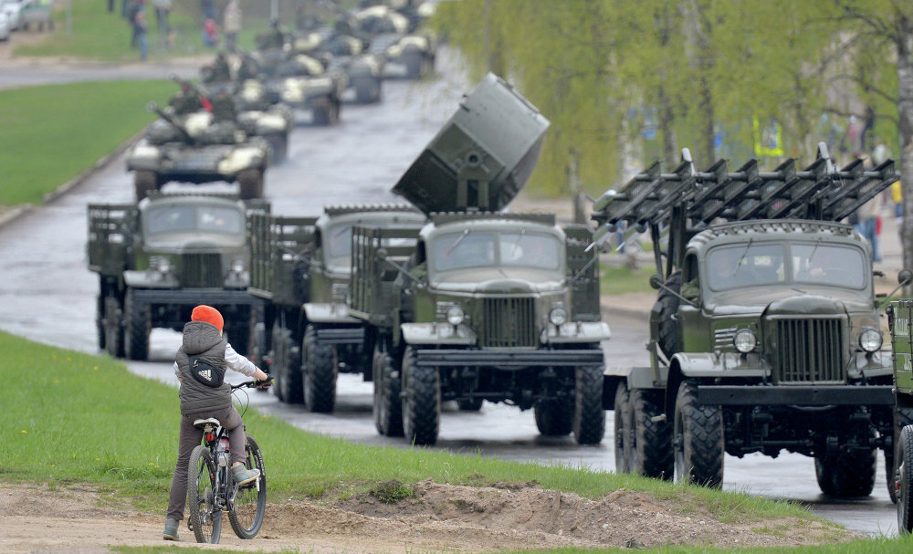 Колонна военных машин