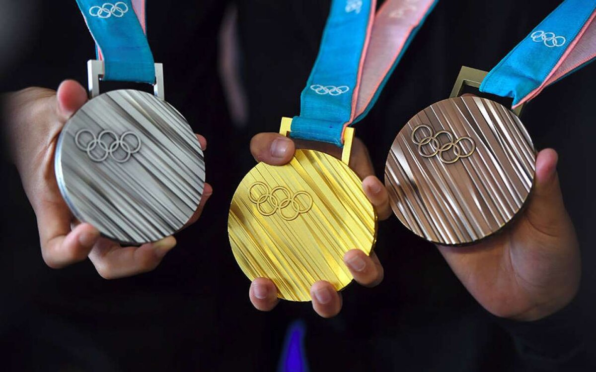 Эти блестящие медали раньше были компонентами смартфонов - Олимпийские медали Токио 2020 изготовлены из переработанных электронных гаджетов