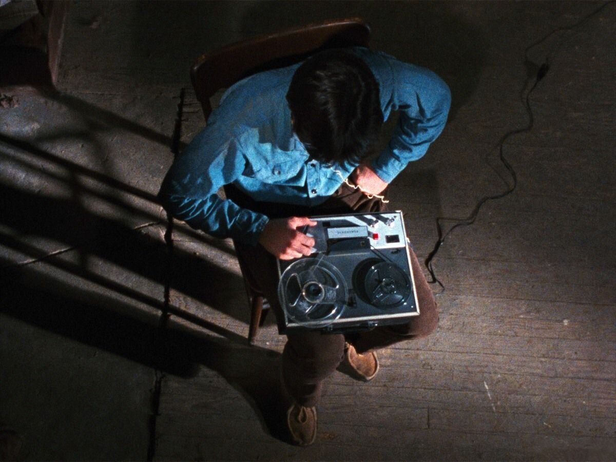 Кадр из фильма «Зловещие мертвецы».