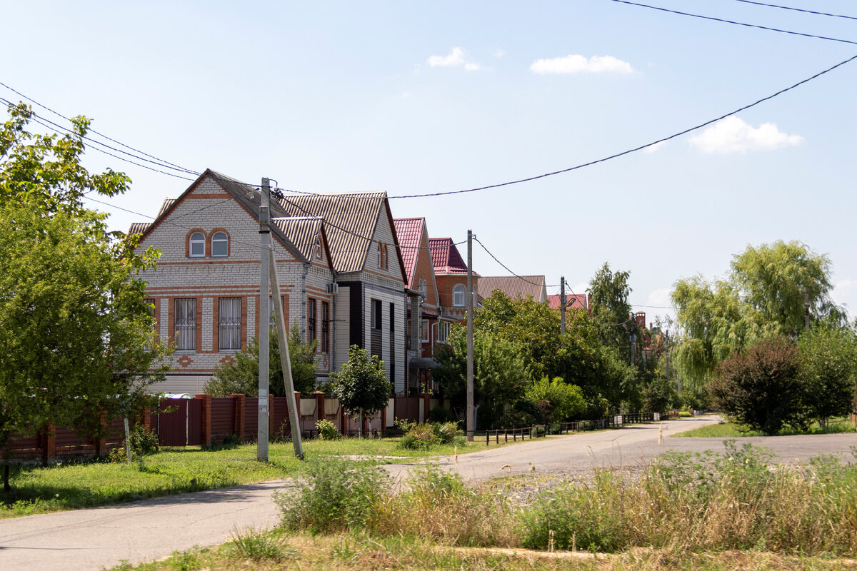 Станица Новодмитриевская порадовала невиданным количеством новых домов и  магазинов | Южная жизнь | Дзен