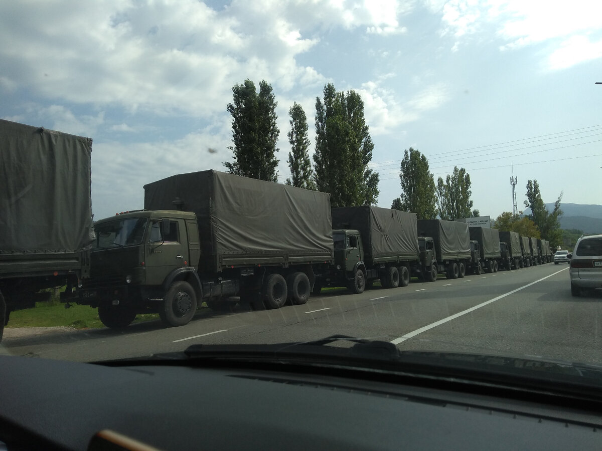 По пути в Сухум. 