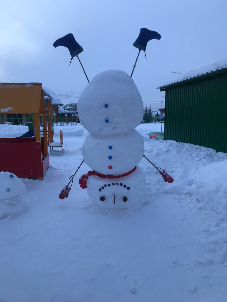 снеговик в детском саду