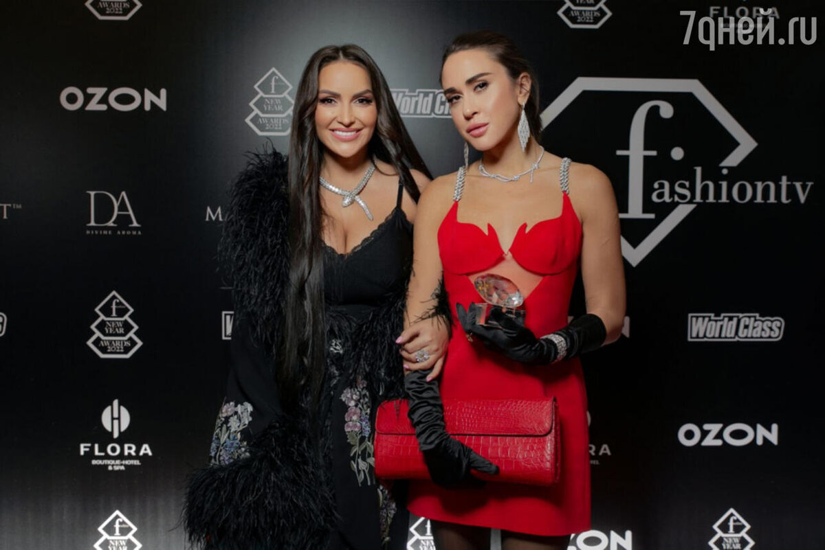    Аника Керимова и Татьяна Плаксина соцсети