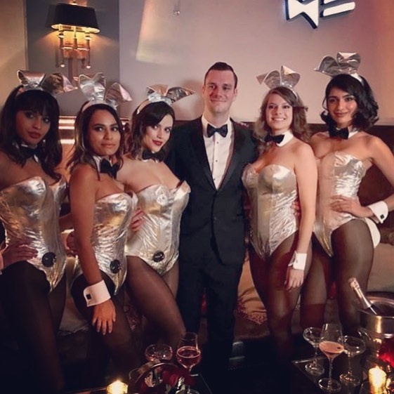 Купер как две капли похож на своего отца в молодости (Instagram)