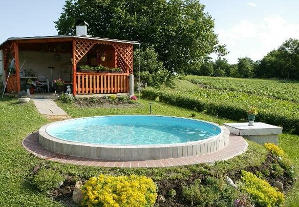 Как построить бассейн во дворе дома или дачи без помощи профессиональных мастеров