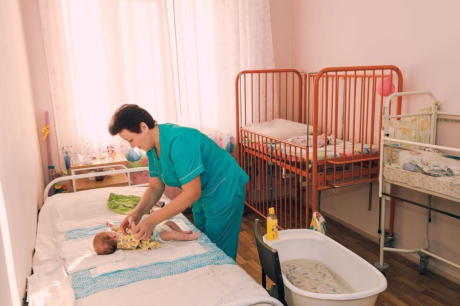 Няни с детьми-отказниками в больницах //фото предоставлено фондом «Доброе дело»