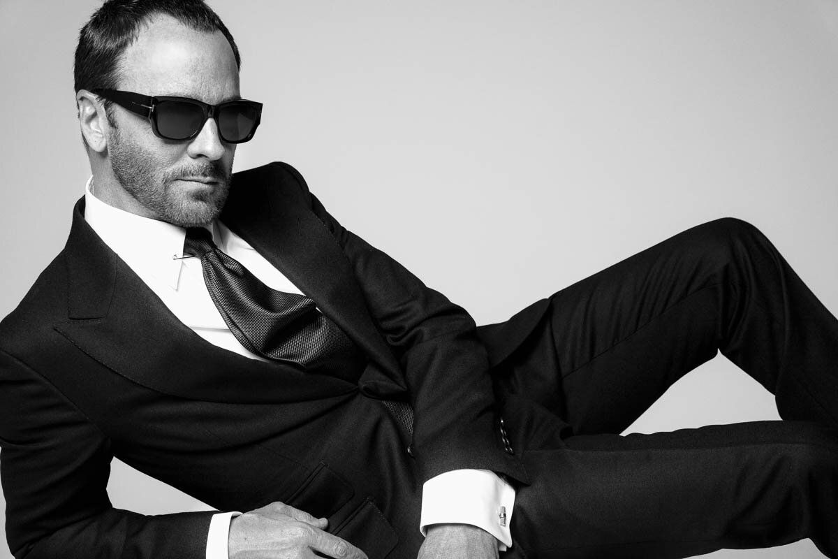 Мужские модельеры. Вячеслав зайцев 2021. Дизайнер одежды мужчина. Валентин юдашкин мужская одежда. Дизайнер одежды мужчина.