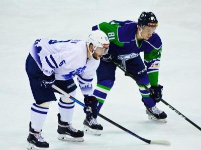 Ларичев на фото слева