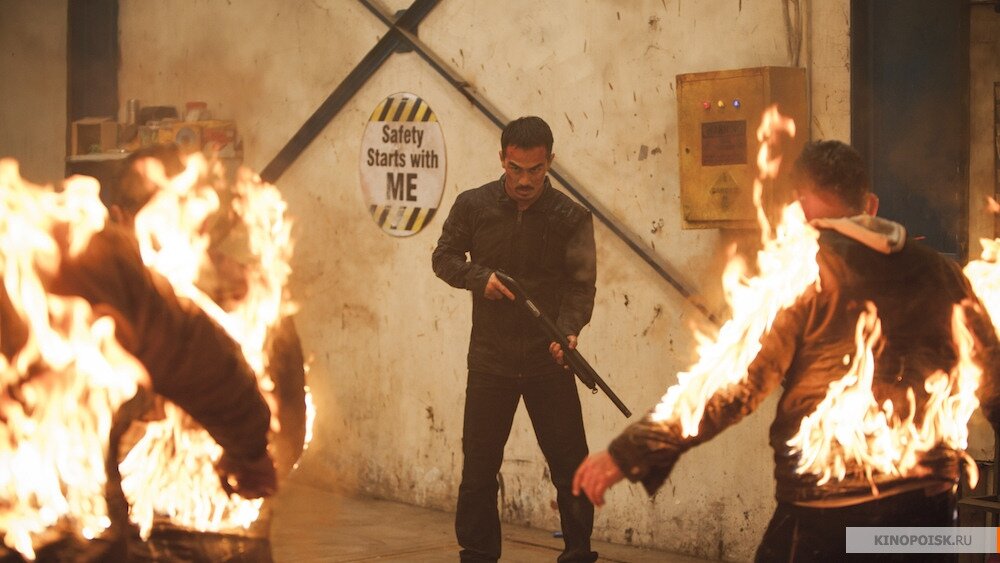 Сюжет повествует о убийце, отказавшимся устранить маленькую девочку — свидетельницу преступления. Теперь ему предстоит защищать ребенка от преследования влиятельного мафиозного клана.  