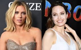 Анджелина Джоли и Скарлетт Йоханссон действительно враждуют? Один из таблоидов утверждает, что между двумя актрисами зреет крупная война. 
По данным National Enquirer , две звезды были в разногласиях в течение многих лет, но «сейчас все становится еще более нестабильным» между ними.

Предполагаемый источник говорит, что напряженность в последнее время возникла, когда якобы Джоли настаивала на том, чтобы ее сиквел «Малифисента 2» ( Maleficent) был выпущен в этом 2919 году, а не в 2020 году, «ставя ее в прямую конкуренцию за продажу билетов со Скарлетт, которая готовится к своему первому Оскару с «Кролик Джоджо»(JoJo Rabbit).

История абсурдна с самого начала. Ожидается, что «Кролик ДжоДжо» появится в кинотеатрах в конце 2019 года, но у фильма пока нет даты выхода. Нет никаких признаков того, что он выйдет в те же выходные, что и (Maleficent: Mistress of Evil»), фильм выйдет 18 октября.

Кроме того, компания Disney планирует ускорить выход «Малифисенты 2» и выпустить фильм в октябре 2019 года, а не как планировали ранее, на лето 2020 года. Студия приняла такое решение, потому что у фильма будет меньше конкурентов.

Сама Джоли конечно не выбирала новую дату. Но по логике таблоида, Джоли воюет со всеми остальными актерами и актрисами в Голливуде, чей проект будет выпущен осенью.

Далее журнал утверждает, что Джоли «также заявляет о своем желании забрать фильмы у Скарлетт, подписав контракты на несколько фильмов Marvel».

На самом деле, Джоли подписалась только на один фильм Marvel «Вечные» и ее участие в фильме о супергерое не нападение на Йоханссон в любом случае.

Тем не менее, подозрительный таблоид утверждает, что между двумя актрисами есть «тонны плохой крови», которые, предположительно, «готовы вцепиться друг другу в горло».

Несмотря на то, что сообщение таблоида было необоснованным и нелогичным, мы проверили другие источники в СМИ, близкие к обеим актрисам, и мы уверены, что между ними никогда не было вражды.

Таблоиды похоже, любят противопоставлять Джоли другим красавицам- актрисам.

Ранее журнал Enquirer и RadarOnline утверждали, что Джоли воюет с Пенелопой Круз. А журнал OK! ошибочно сообщал, что Джоли враждебно настроена к Мишель Пфайффер.

оригинал статьи здесь http://hollywoodlifenews.com/vrazhda-andzheliny-dzholi-i-skarlett-johanson-chto-my-znaem/