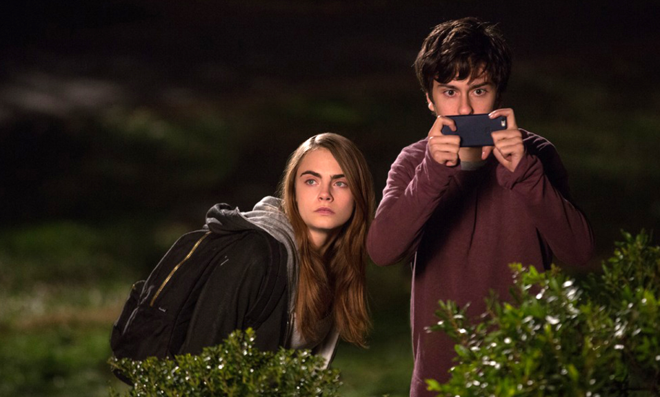 Бумажные города 4. Бумажные города фильм 2015 марго. Кара делевинь в фильме бумажные города. Paper towns, 2015. Марго рот шпигельман и квентин.