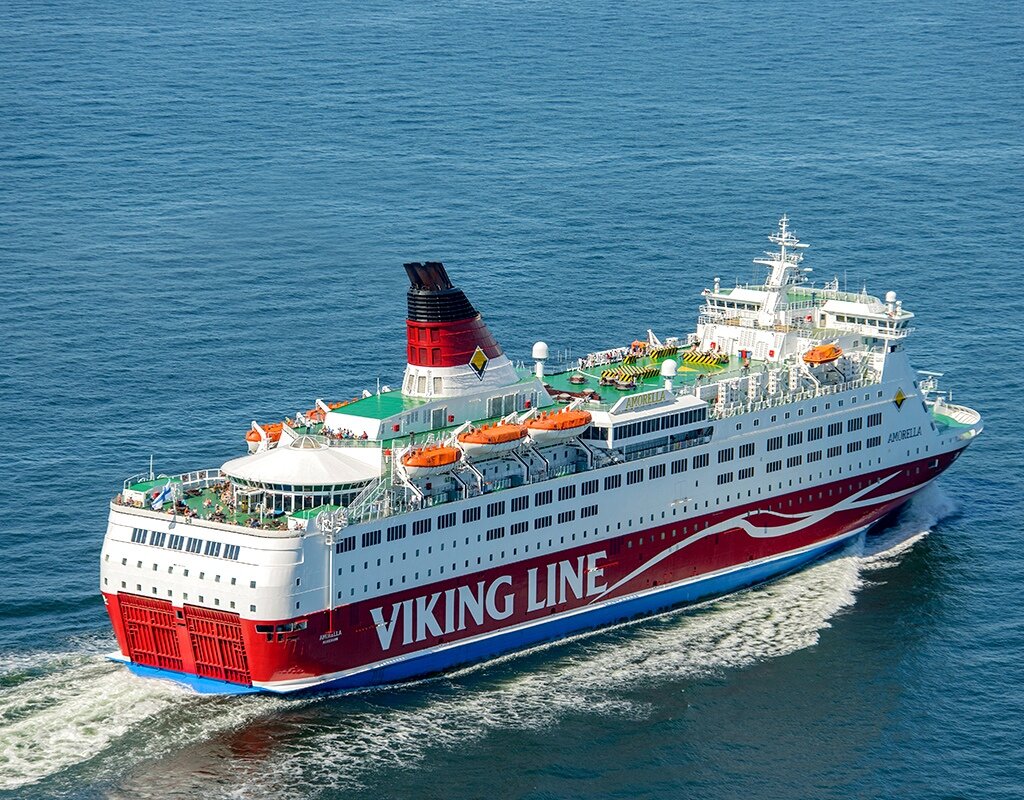 паром "Amorella" финской судоходной компании Viking Line