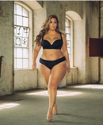 Классический черный - вне конкуренции.