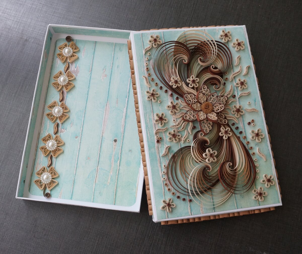 фото автора. Внутри совсем чуть-чуть украсила