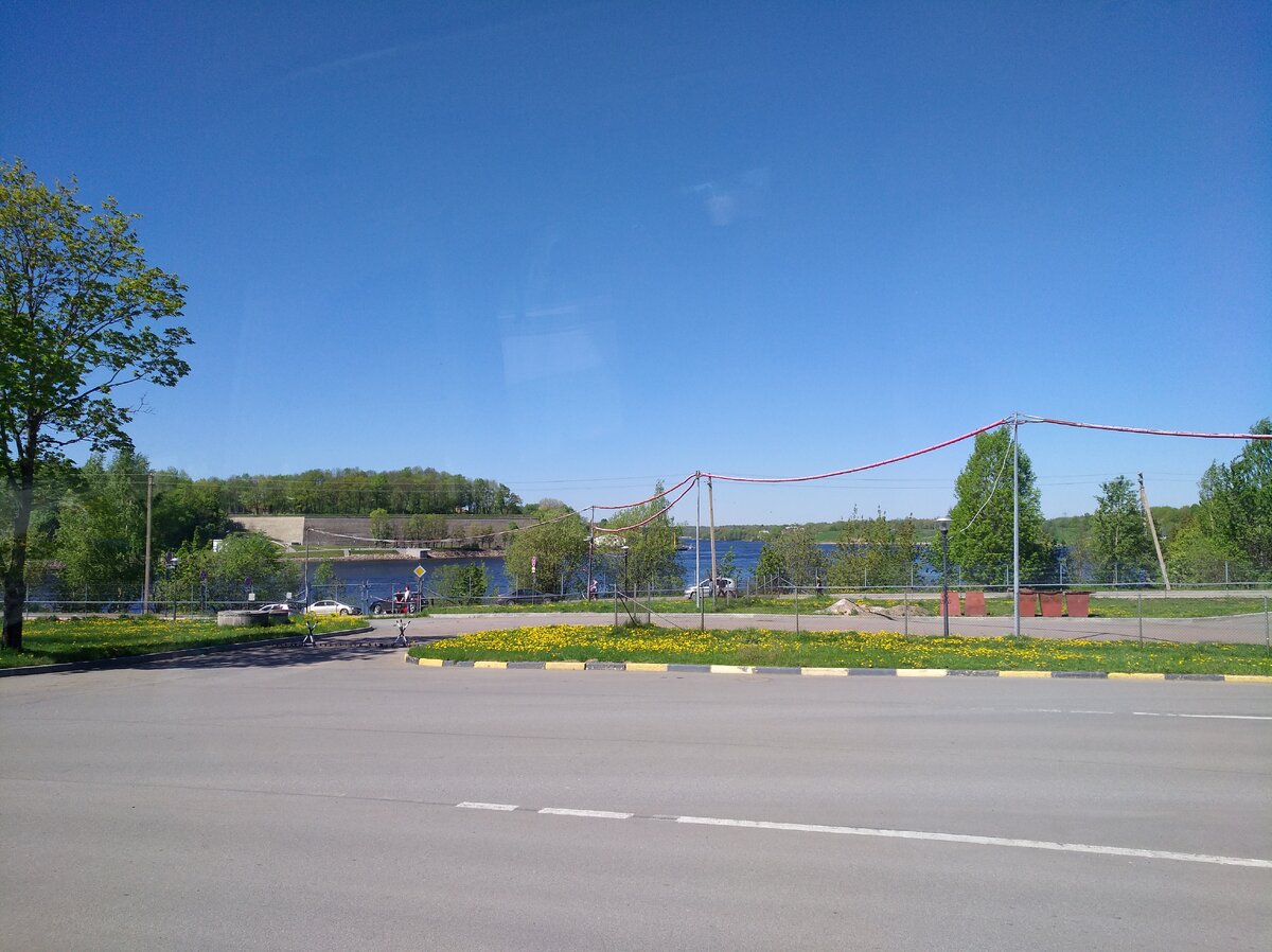 На российском берегу Нарвы. Фото автора.