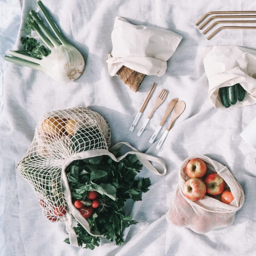 https://ecowarriorprincess.net/2018/09/eco-stylish-reusable-bags-bottles-coffee-cups-zero-waste-essentials/