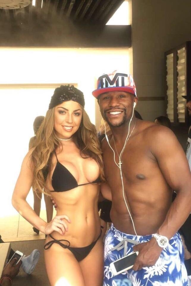 Флойд Мейвезер с девушками. Floyd Mayweather жена. Girl collection Флойда Мейвезера.