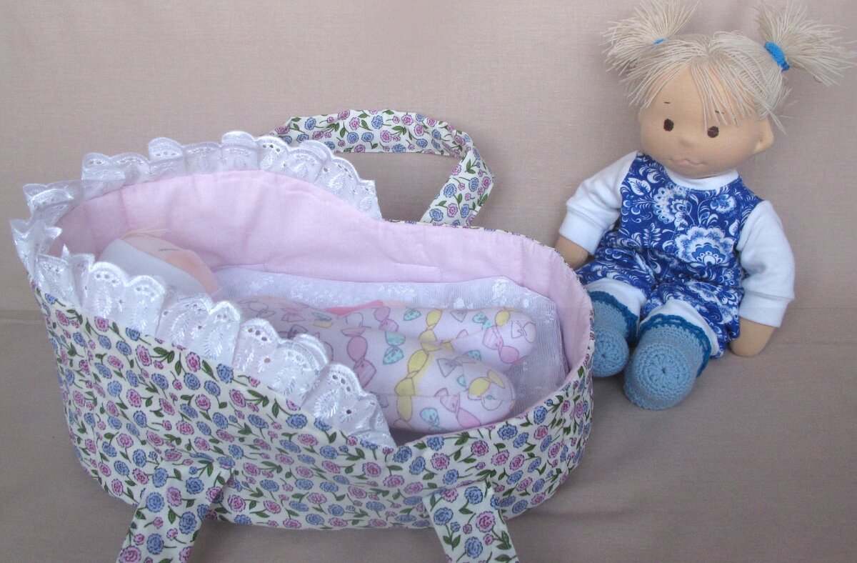 Как сделать люльку переноску для куклы своими руками. How to make a cradle for a doll