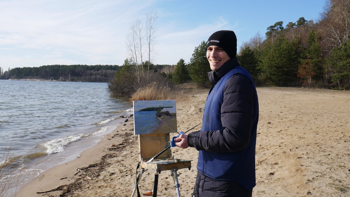 С места работы